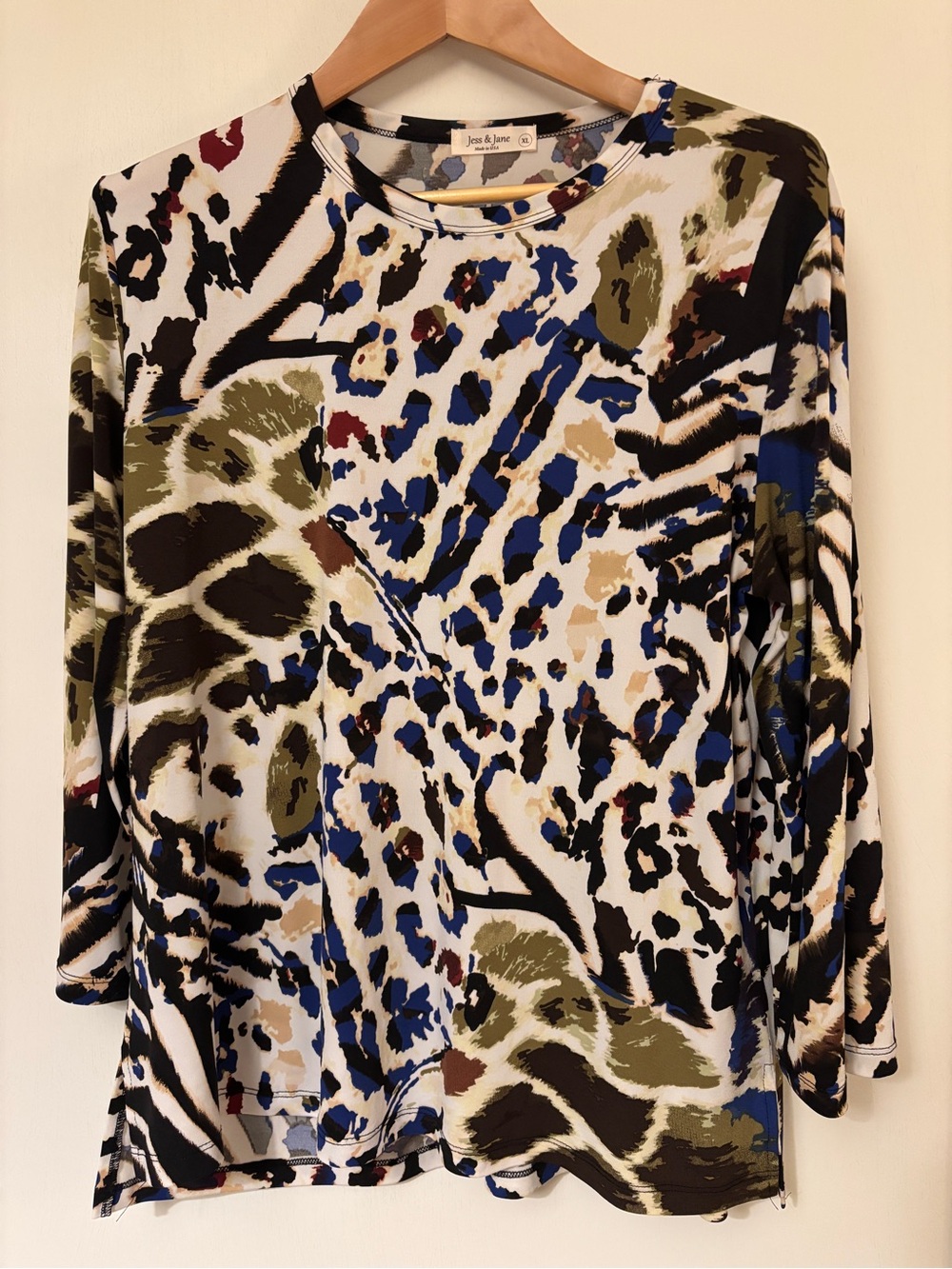 Jess & Jane Animal Print Tunic Plus Size XL Abstract Crewneck Side Slits Coastal